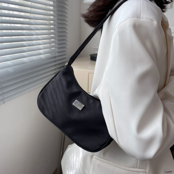 Mini sac à main en Nylon pour femmes, sac à bandoulière de couleur unie, sacoche de luxe de styliste, sac à main rétro pour dames, sacs sous-aisselles, nouvelle collection – Image 6